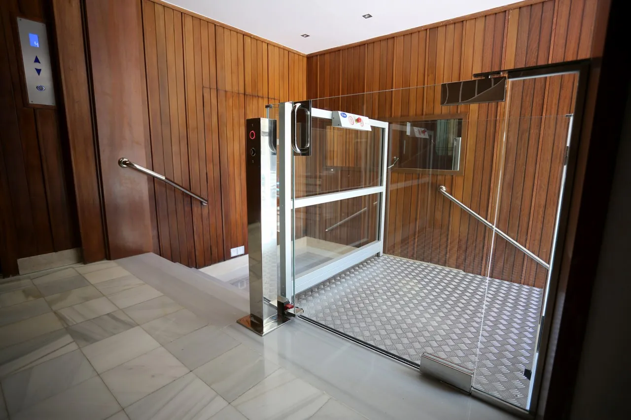 Elevador vertical Extuli