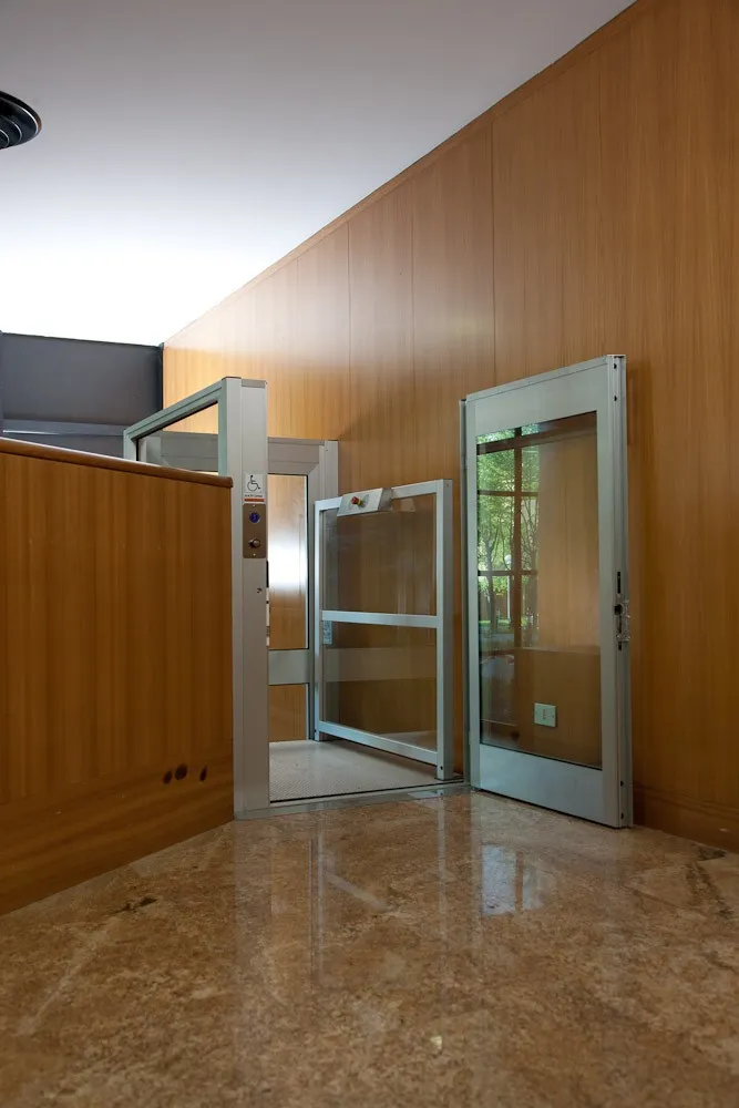 Elevador vertical Extuli